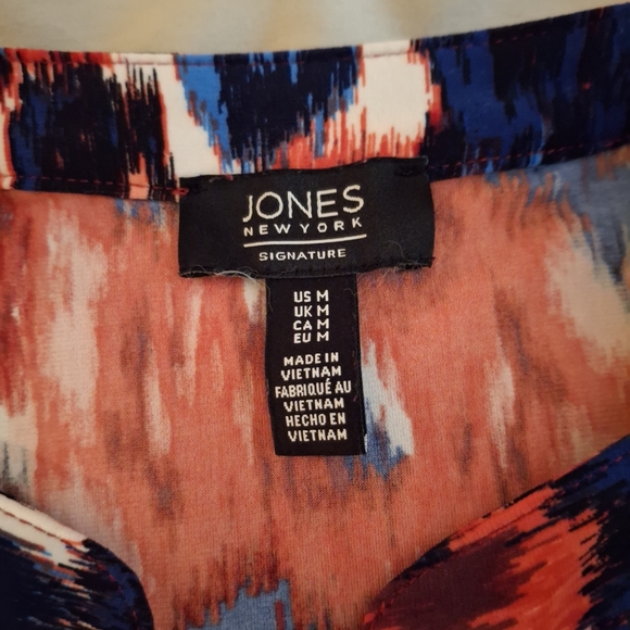 Jones New York Red and Blue Graphic Blouse with Mandarin Collar - Picture 4 of 7